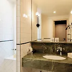 Autre Hotel